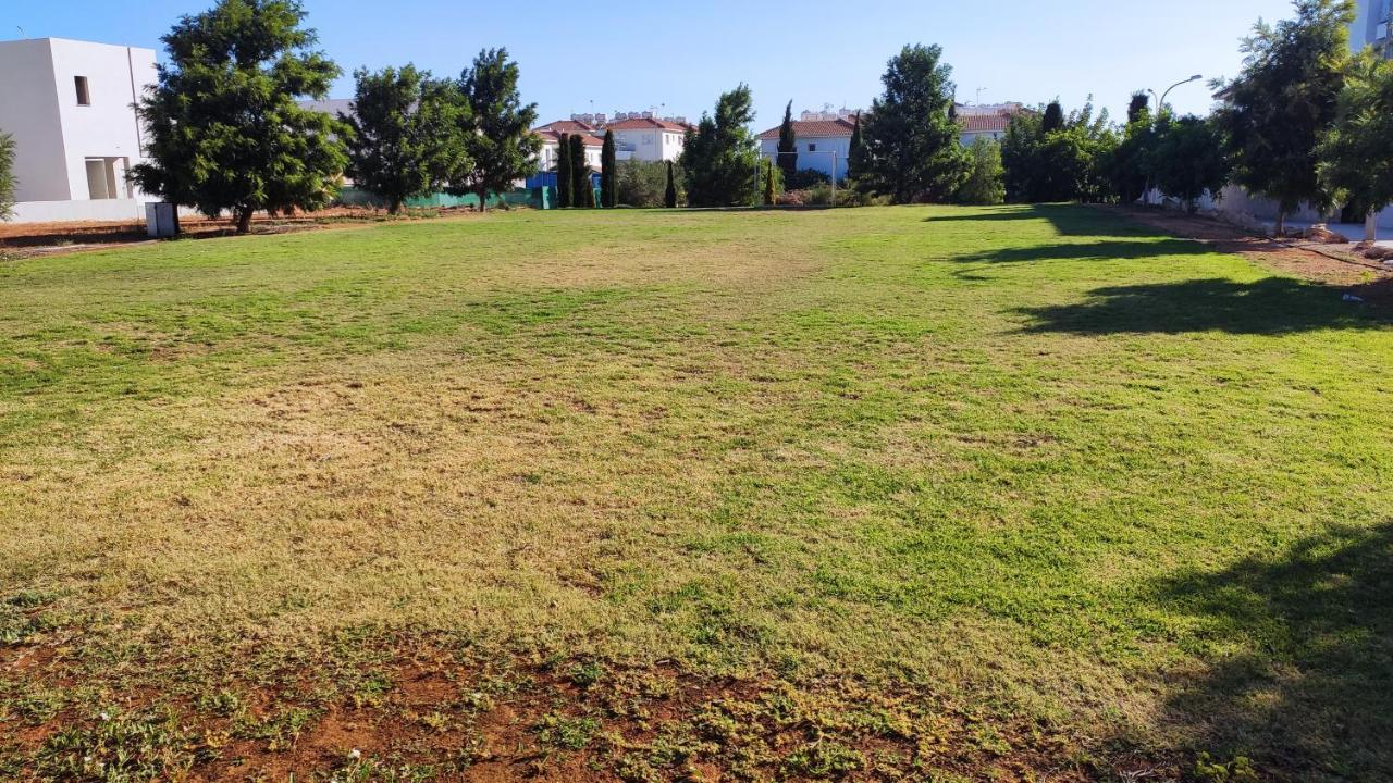 Cosy Apartment In A Luxury Resort Paralimni Buitenkant foto