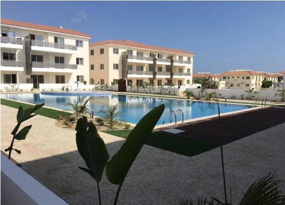 Cosy Apartment In A Luxury Resort Paralimni Buitenkant foto