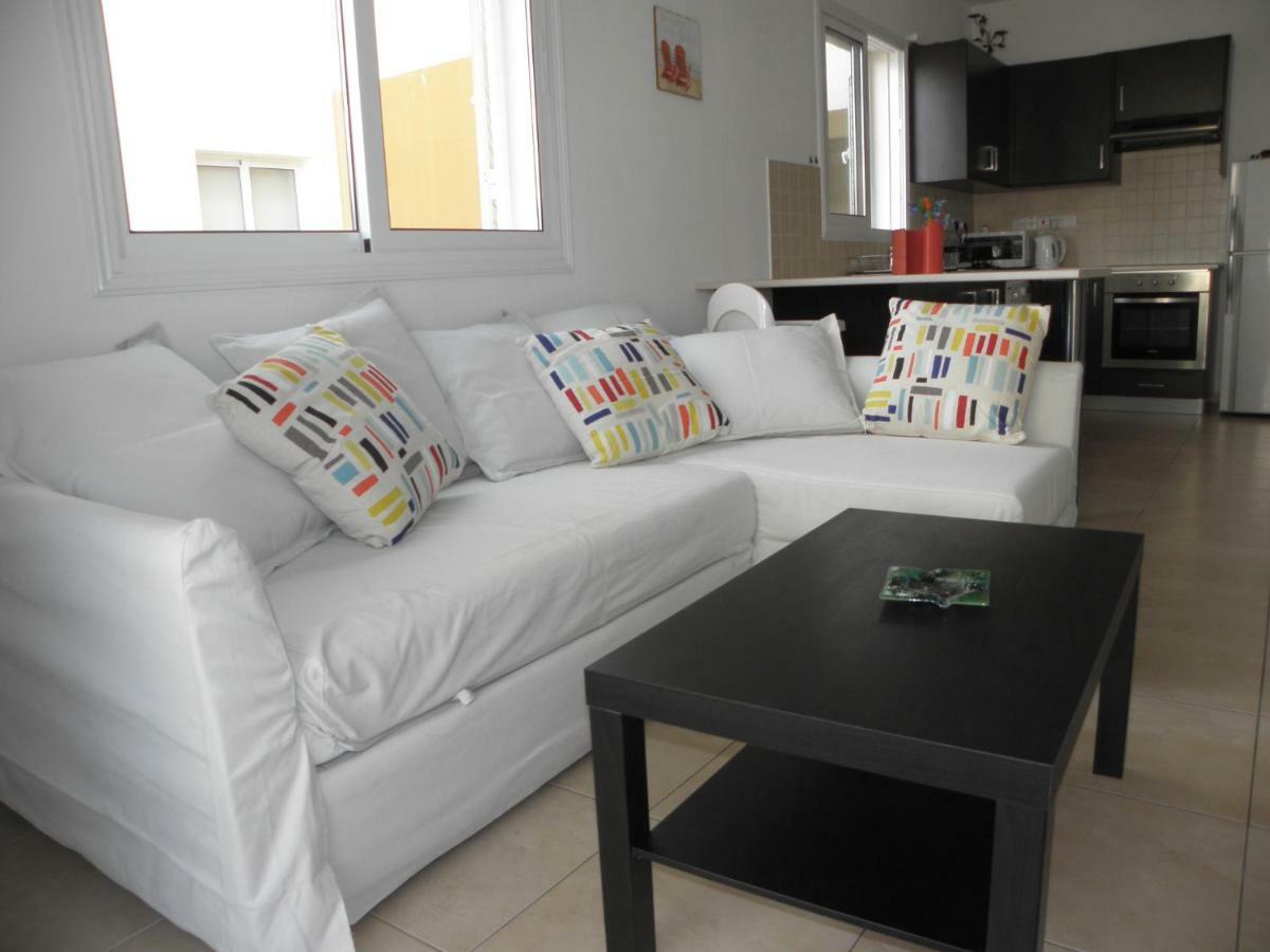 Cosy Apartment In A Luxury Resort Paralimni Buitenkant foto