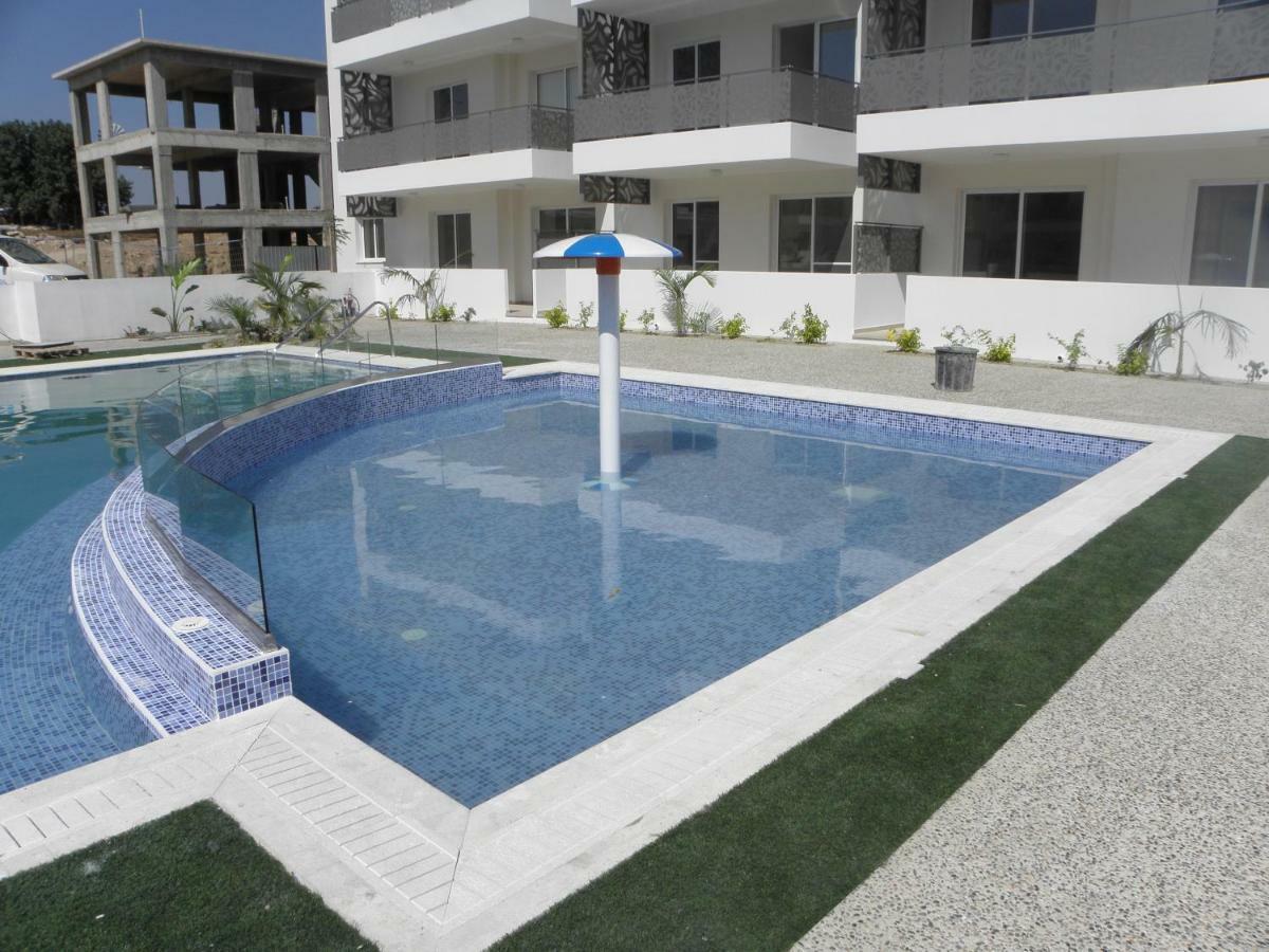 Cosy Apartment In A Luxury Resort Paralimni Buitenkant foto